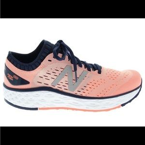 New Balance Vongo GG4 Running Shoes - Womens